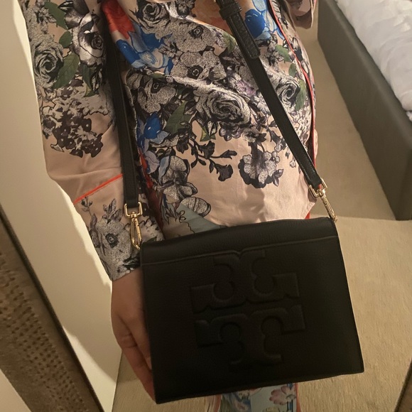 Tory Burch Emerson Top Handle Crossbody Navy | eBay Tory Burch Shoulder Bag in Navy